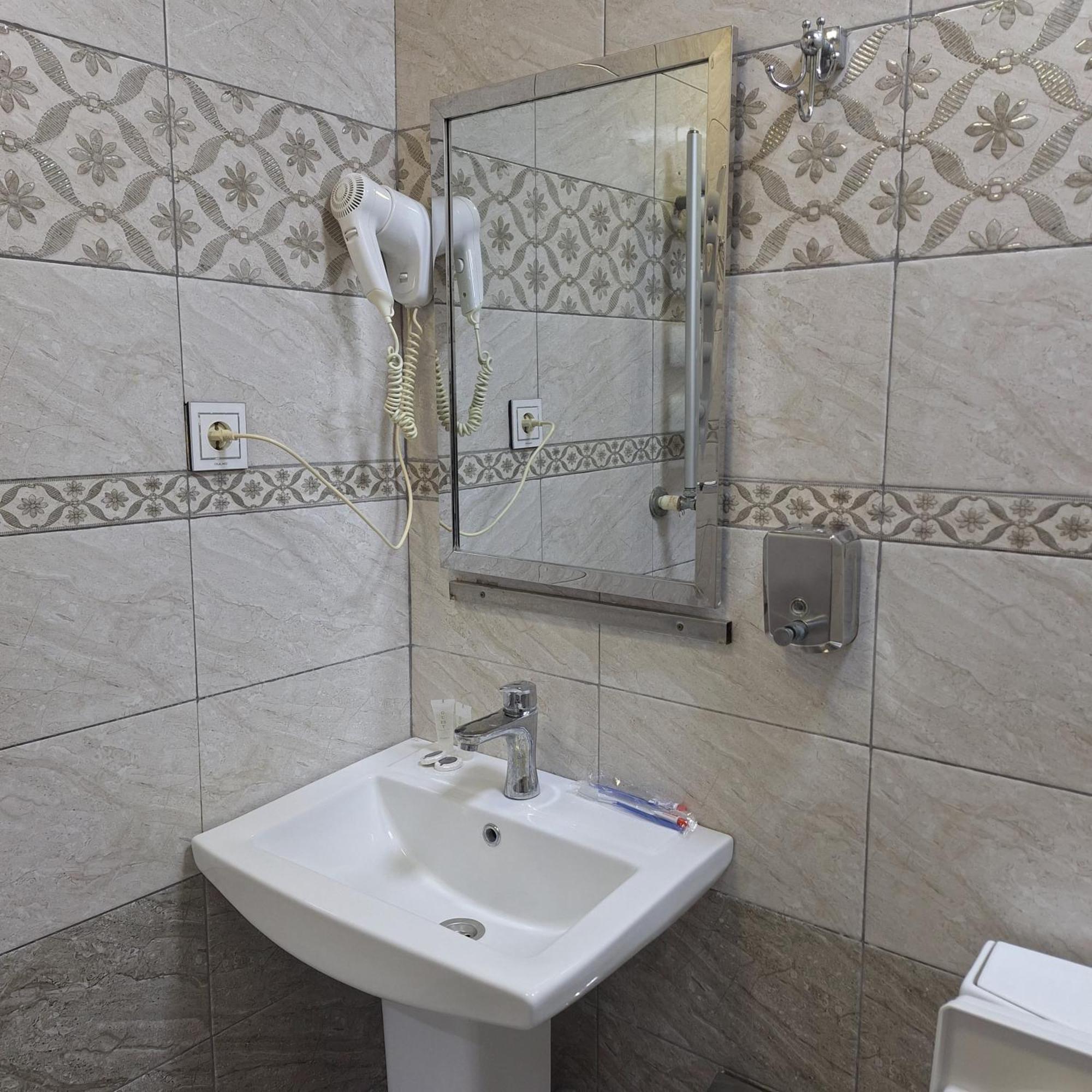 Nord West Hotel Baku Exterior foto